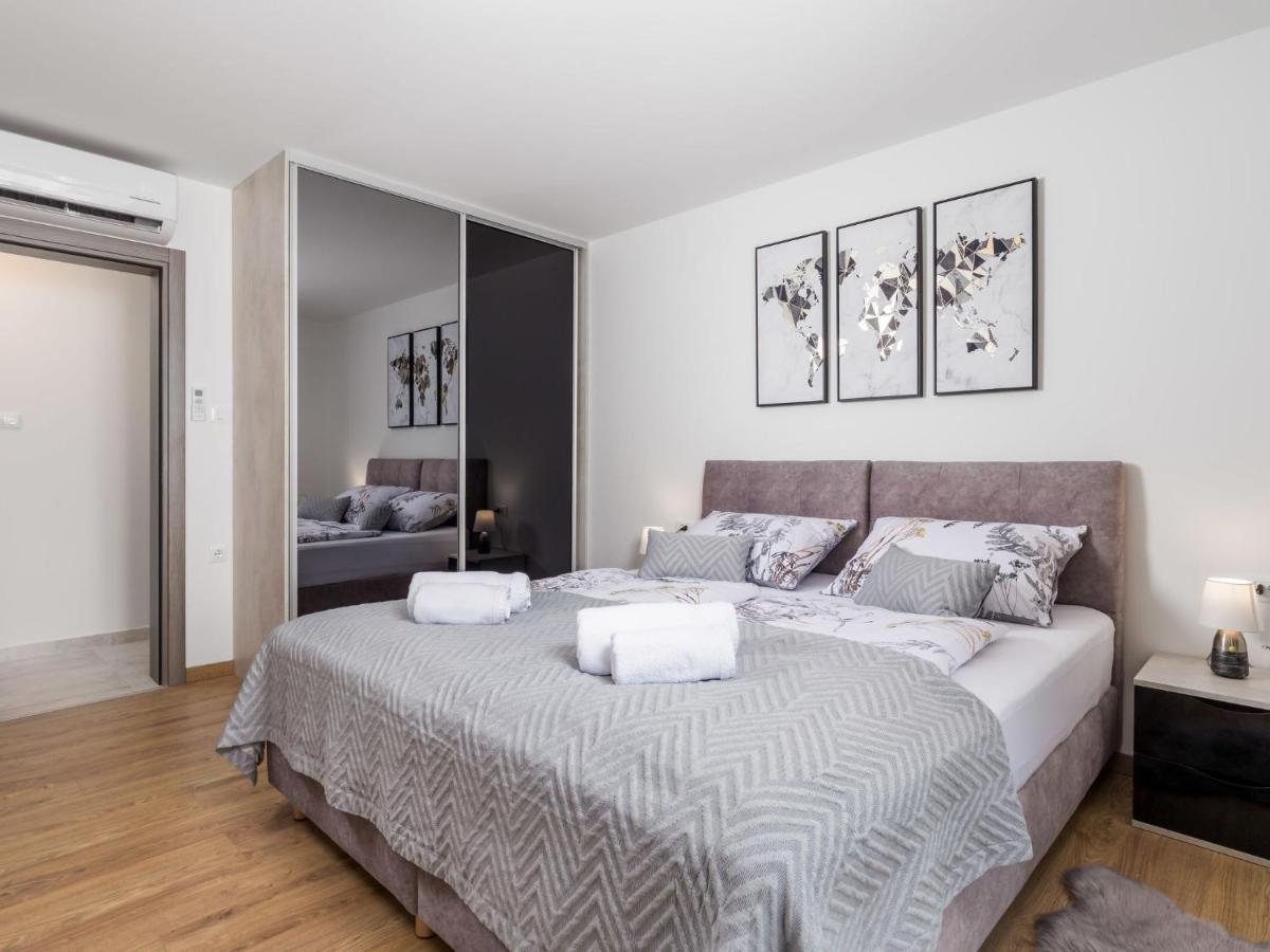 Villa Matea - Mlk150 By Interhome Dobrinj Bagian luar foto