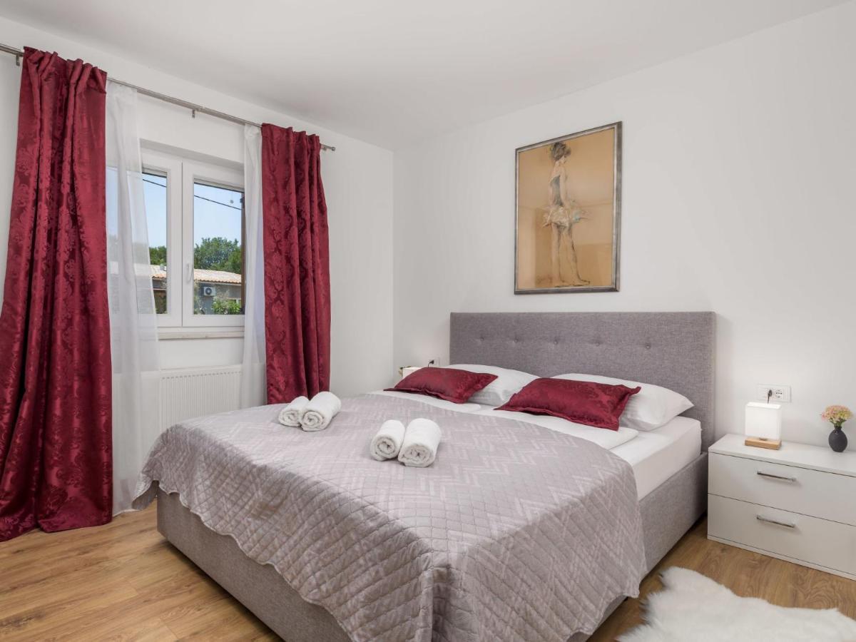 Villa Matea - Mlk150 By Interhome Dobrinj Bagian luar foto