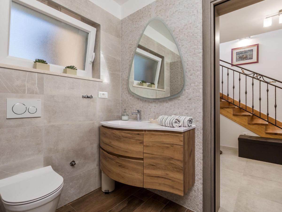 Villa Matea - Mlk150 By Interhome Dobrinj Bagian luar foto