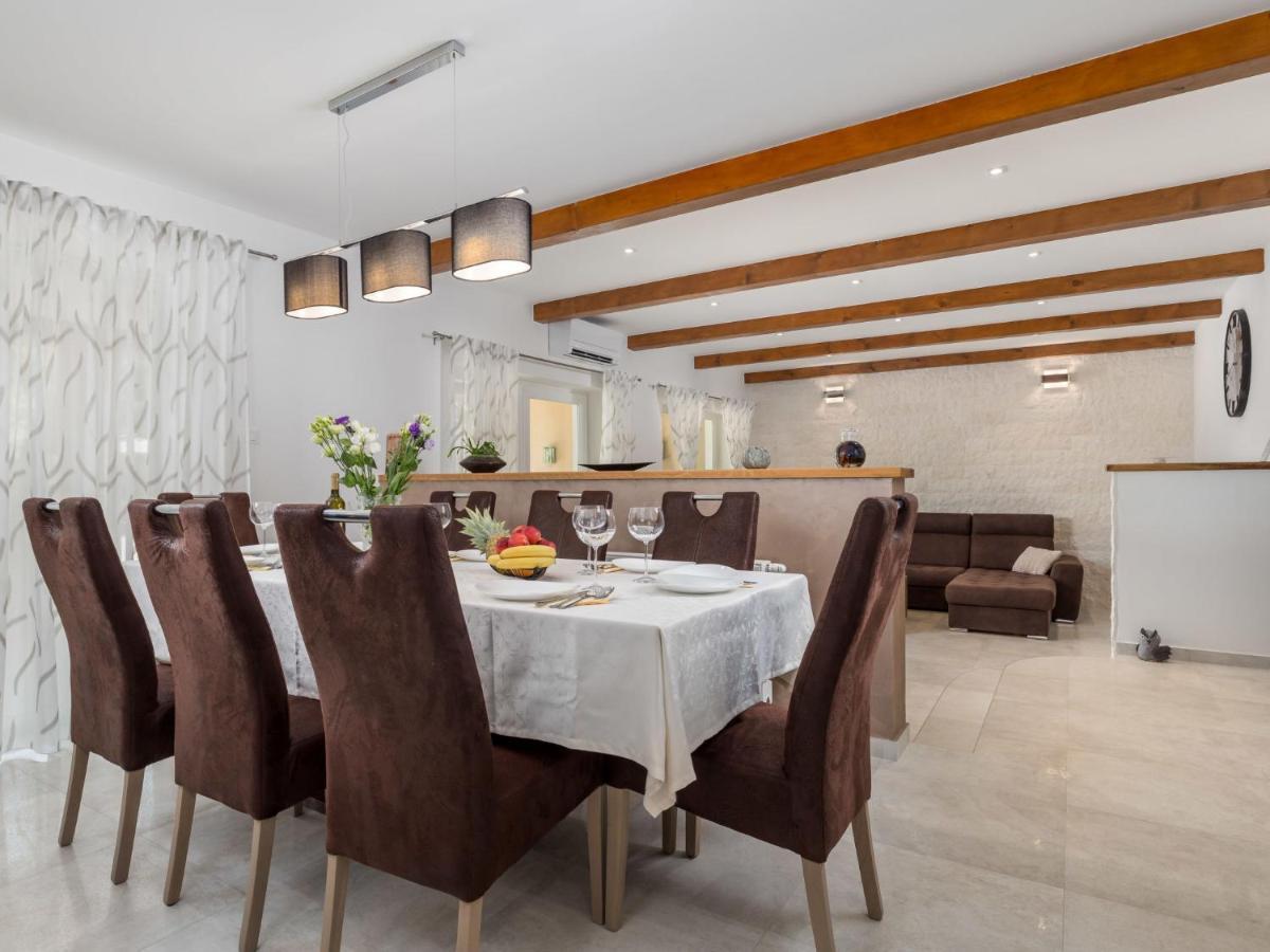 Villa Matea - Mlk150 By Interhome Dobrinj Bagian luar foto